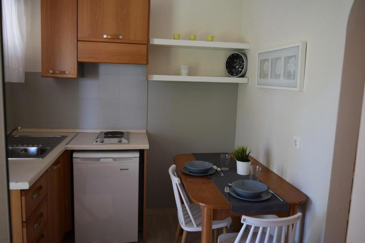 Marina Boutique Moraitika